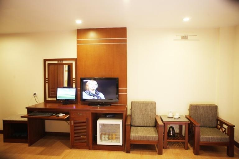 Prince Hanoi Hotel Bagian luar foto